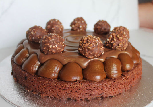 Ferrero Cake - Bácús Cafe