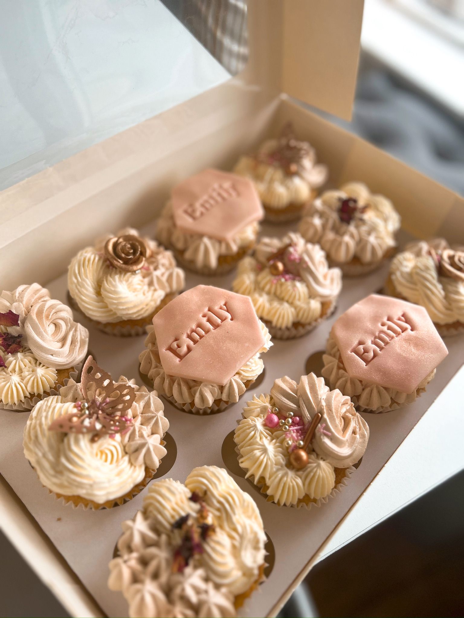 Cupcake Assortment - Bácús Cafe