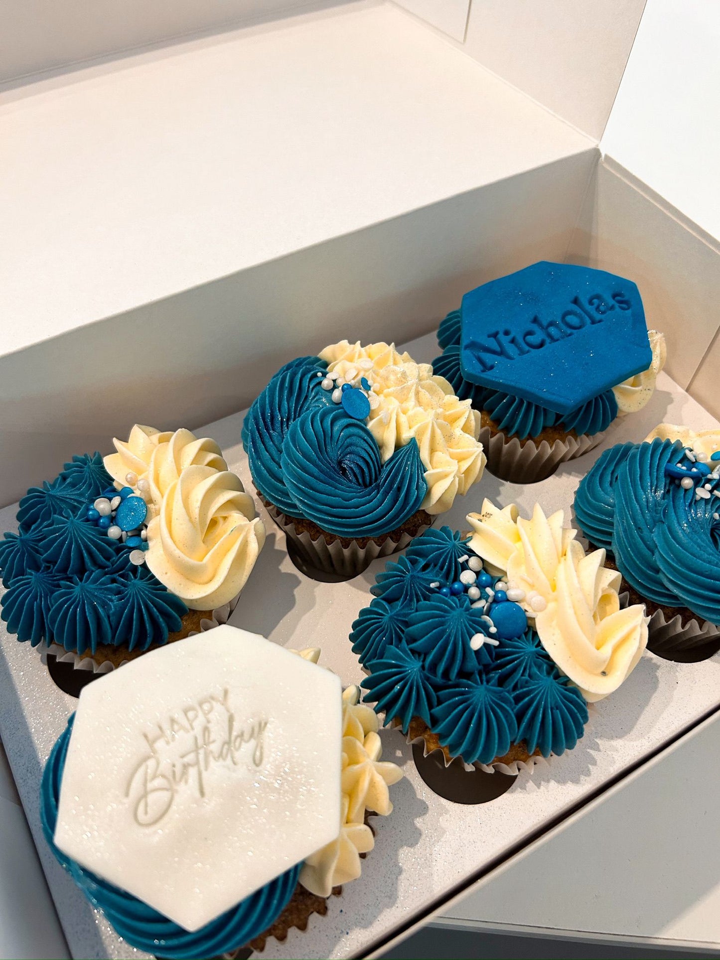 Cupcake Assortment - Bácús Cafe