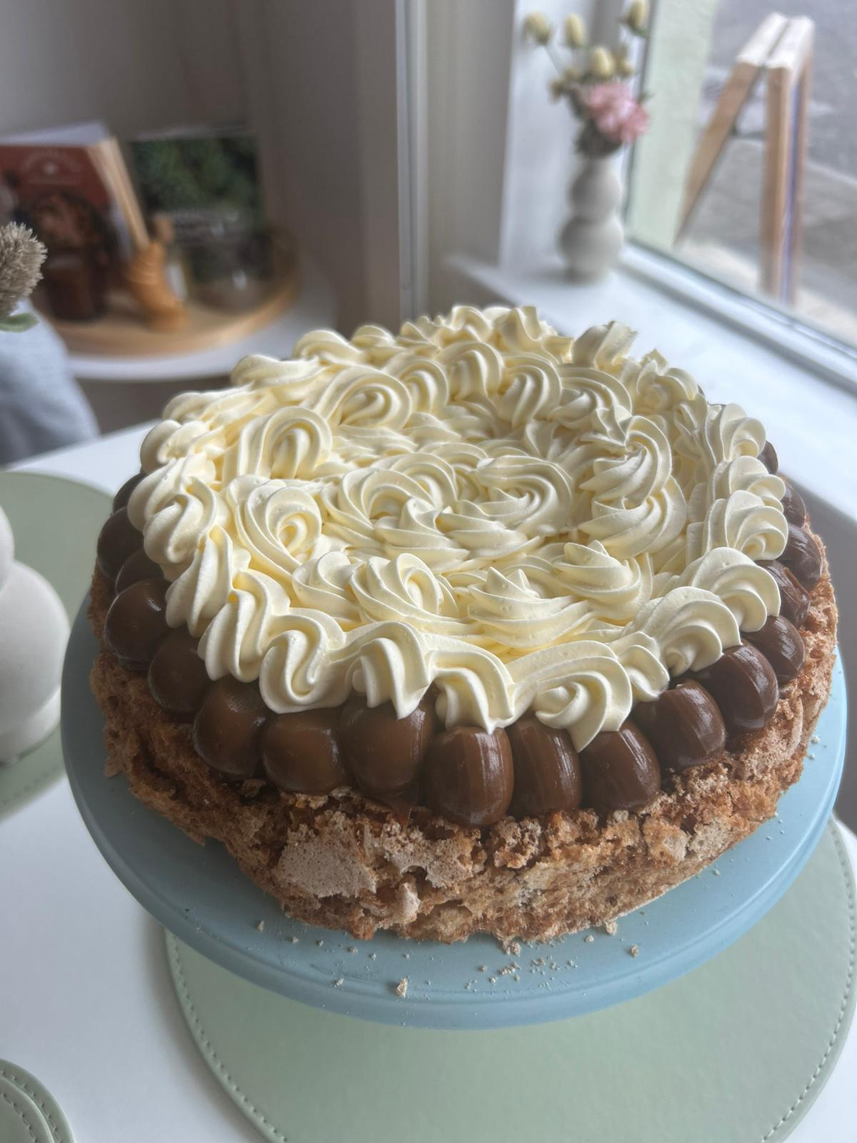 Walnut, Dulce de Leche & Cream Cake